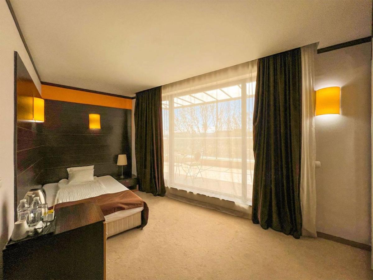 סופיה Hotel Dream מראה חיצוני תמונה